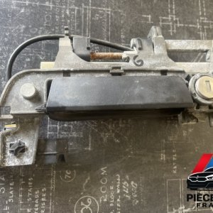 Poignée de porte gauche (conducteur) BMW Série 3 E36