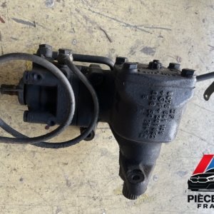 Boîtier de direction assistée BMW Série 7 E38